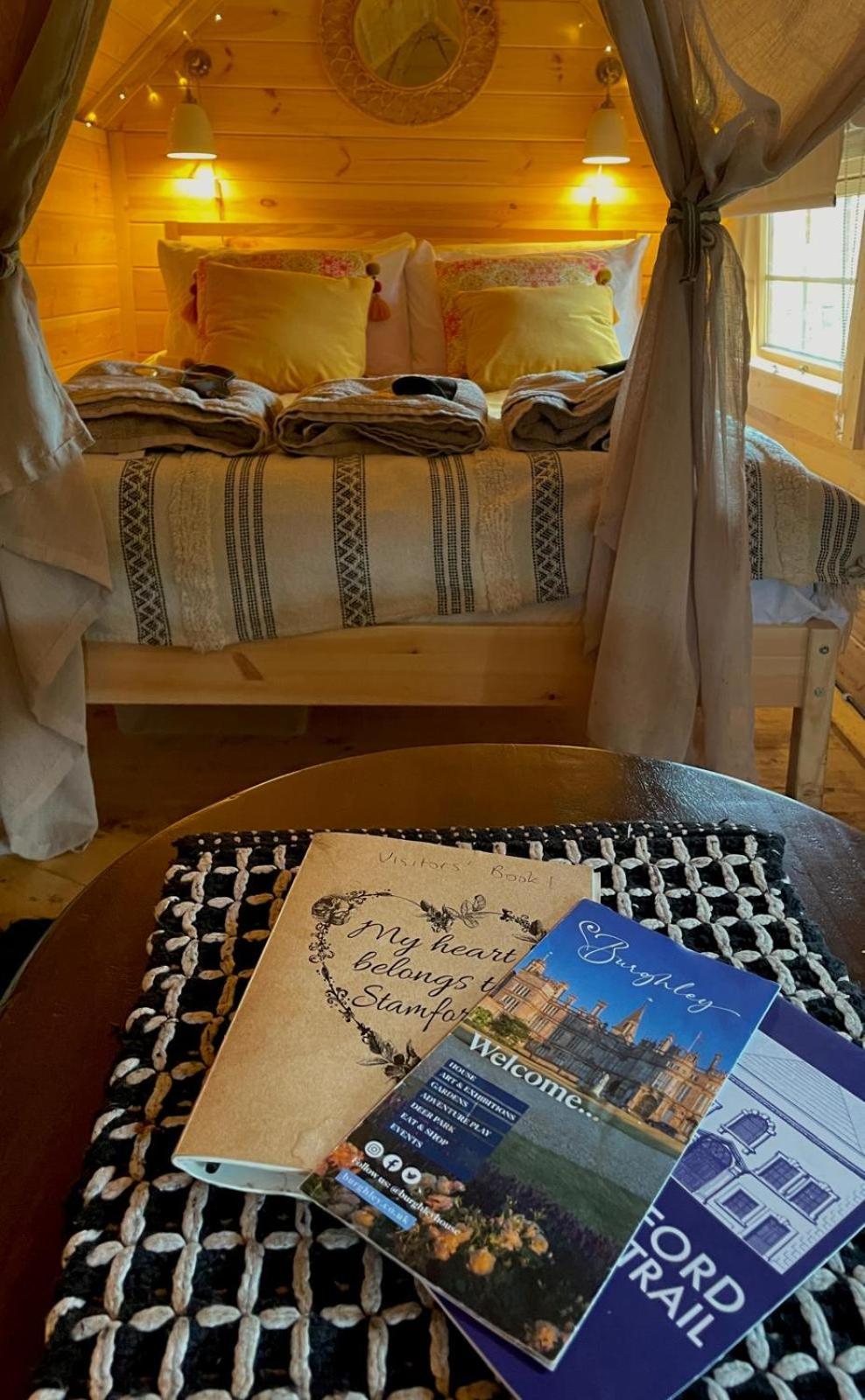 Hotel Stamford Meadows Glamping With Private Hot Tubs Exteriér fotografie